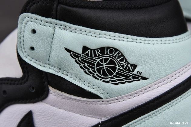 High 861428-100 Retro Jordan Igloo 1 1121